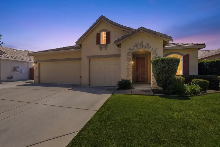 3364 Monroe Drive, Yuba City, CA 95993 - #3