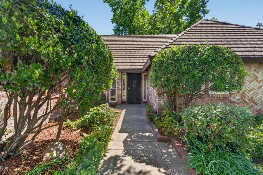 5904 Courville Court, Fair Oaks, CA 95628 - #3
