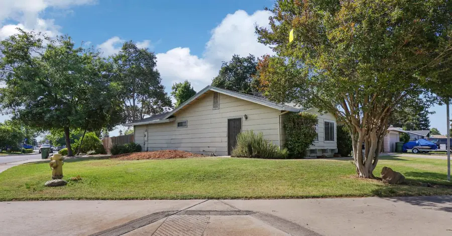 823 Domingo Court, Turlock, CA 95380 - #3