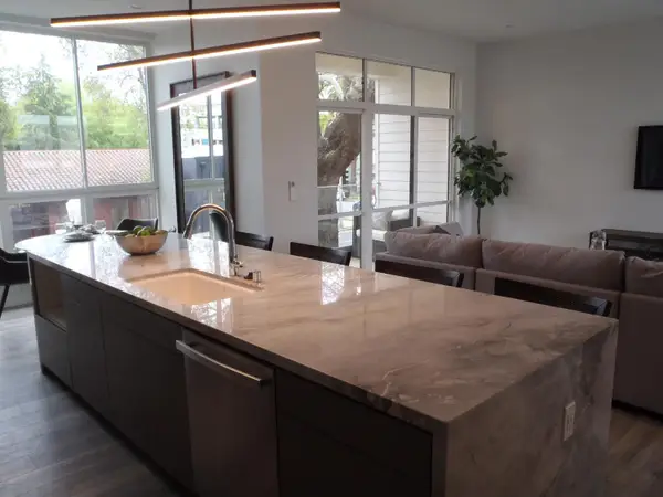 1824 5th Street, Sacramento, CA 95811