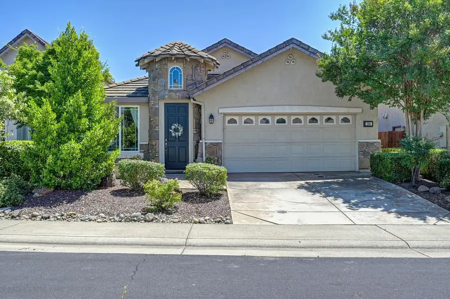 216 Needle Court, Roseville, CA 95678 - #2