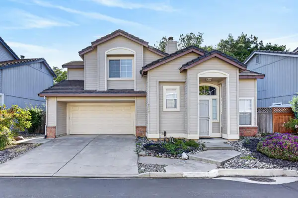 9572 S Coast Lane, Elk Grove, CA 95758