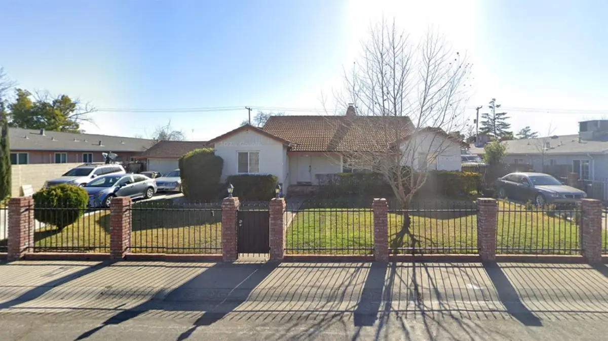 2076 20th Avenue, Sacramento, CA 95822 - #1