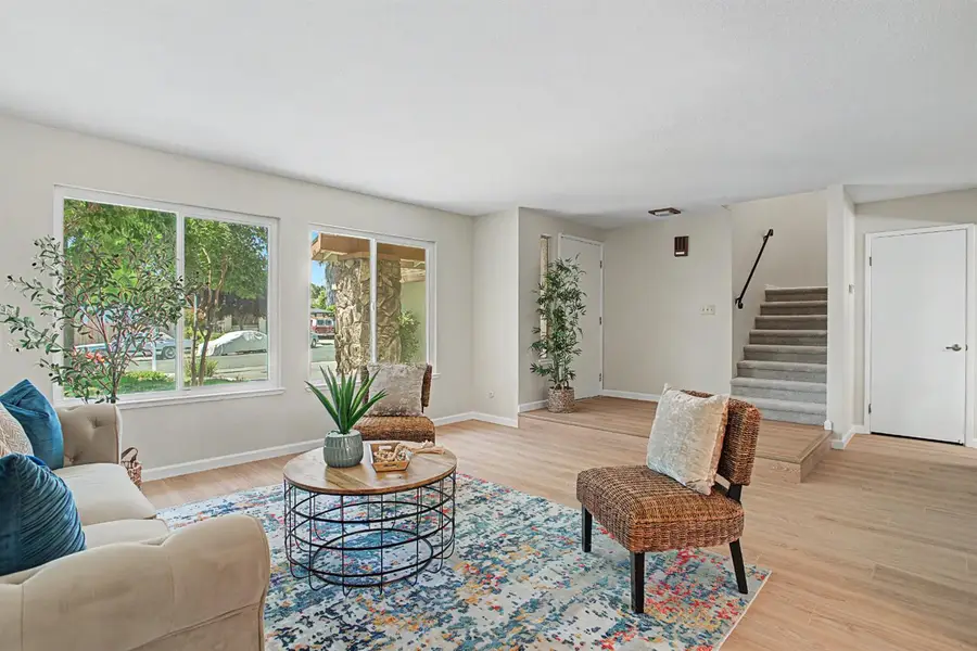 6 Lacota Court, Sacramento, CA 95823 - #3