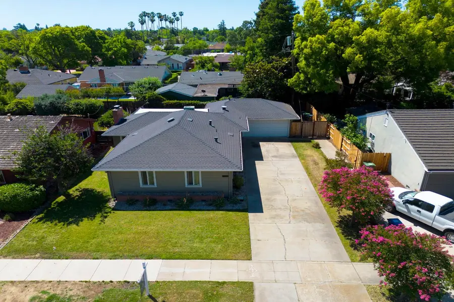 1176 W Mendocino Avenue, Stockton, CA 95204 - #3