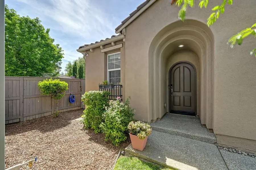 17 Kings Beach Place, Sacramento, CA 95835 - #3