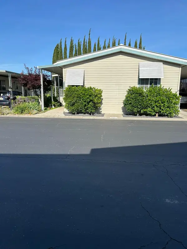 8700 West Lane #211, Stockton, CA 95210