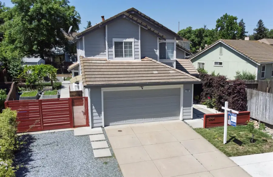 8984 Agate Creek Court, Elk Grove, CA 95758 - #2