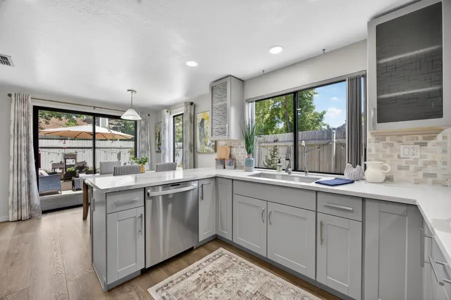 1611 Woodhill Drive, Roseville, CA 95661 - #3