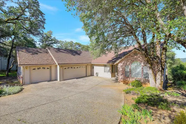 13036 Lake Wildwood Drive, Penn Valley, CA 95946