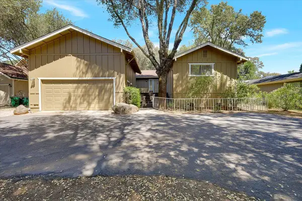 11631 Redwing Court, Penn Valley, CA 95946
