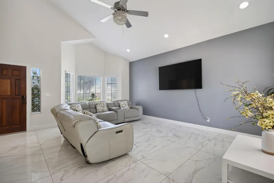 4821 Propitious Court, Sacramento, CA 95842 - #2