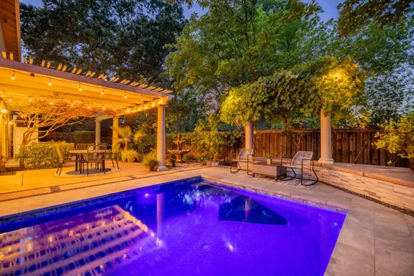 945 Sierra Park Lane, Sacramento, CA 95864