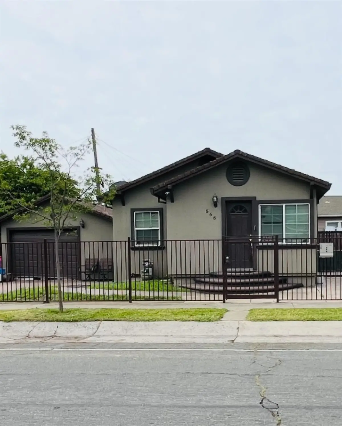 566 Calvados Avenue, Sacramento, CA 95815 - #1