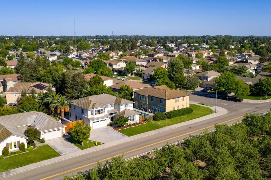 426 S Highland Avenue, Ripon, CA 95366 - #3