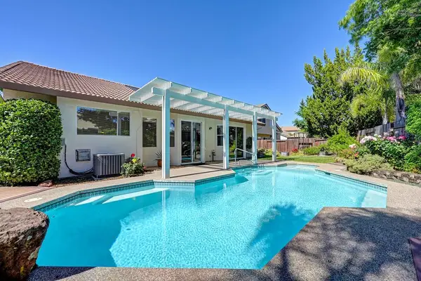 1649 Corbridge Drive, Roseville, CA 95747