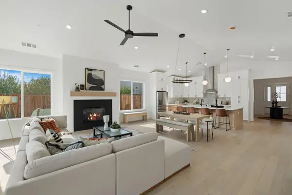 1510 Mission Avenue, Carmichael, CA 95608