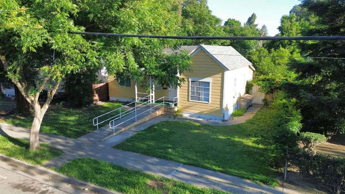 920 North Street, Woodland, CA 95695 - #1