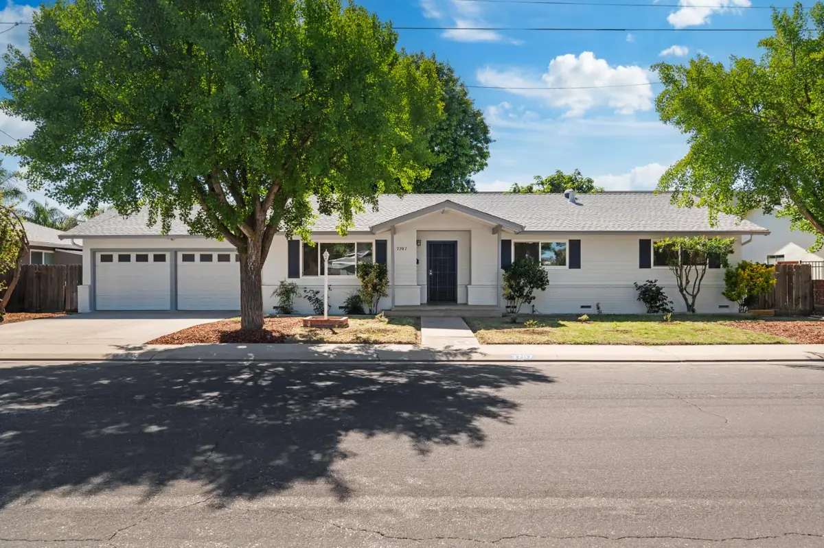 2707 Warwick Lane, Modesto, CA 95350 - #1
