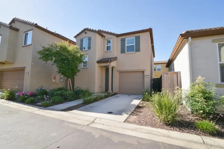 9941 Del Surf Lane, Elk Grove, CA 95757 - #2
