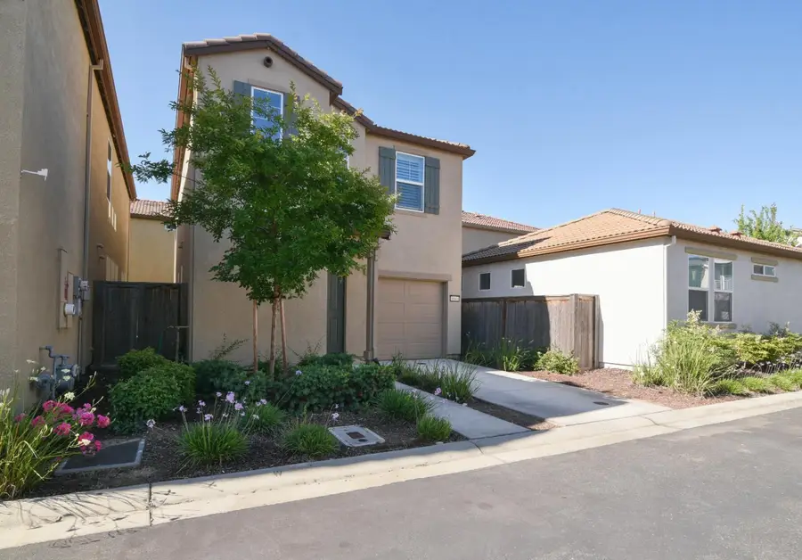 9941 Del Surf Lane, Elk Grove, CA 95757 - #3