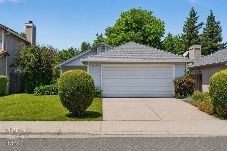 1206 Carriage Drive, Woodland, CA 95776 - #2