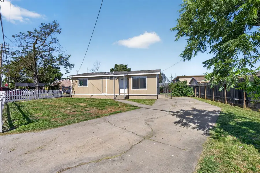 2715 Altos Avenue, Sacramento, CA 95815 - #2