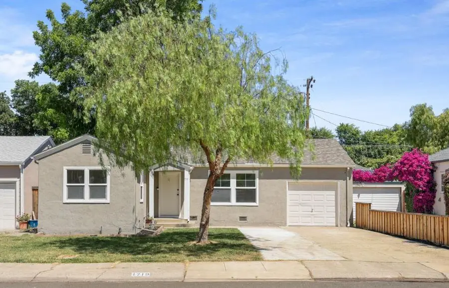 1719 Roselawn Avenue, Stockton, CA 95204 - #2