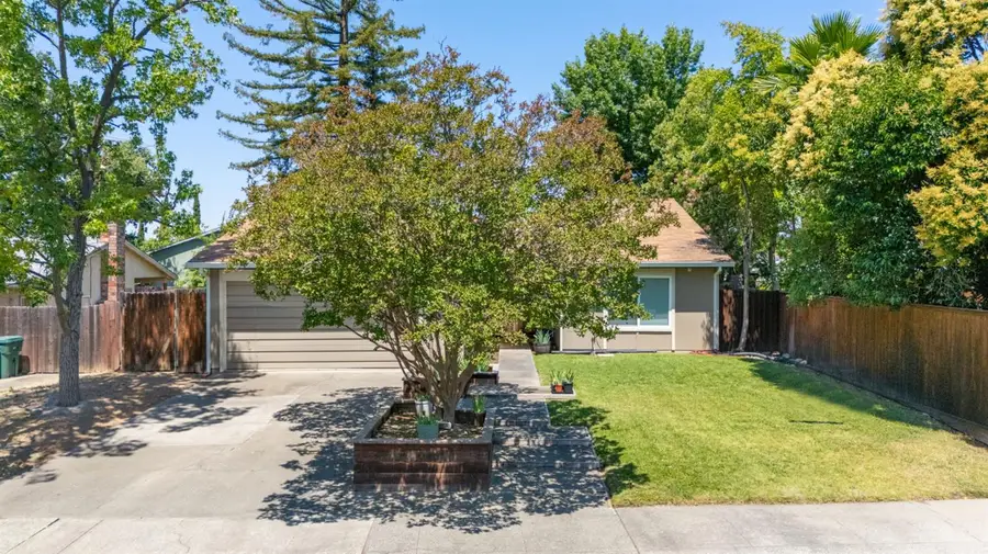 7025 Woodrick Way, Sacramento, CA 95842 - #3