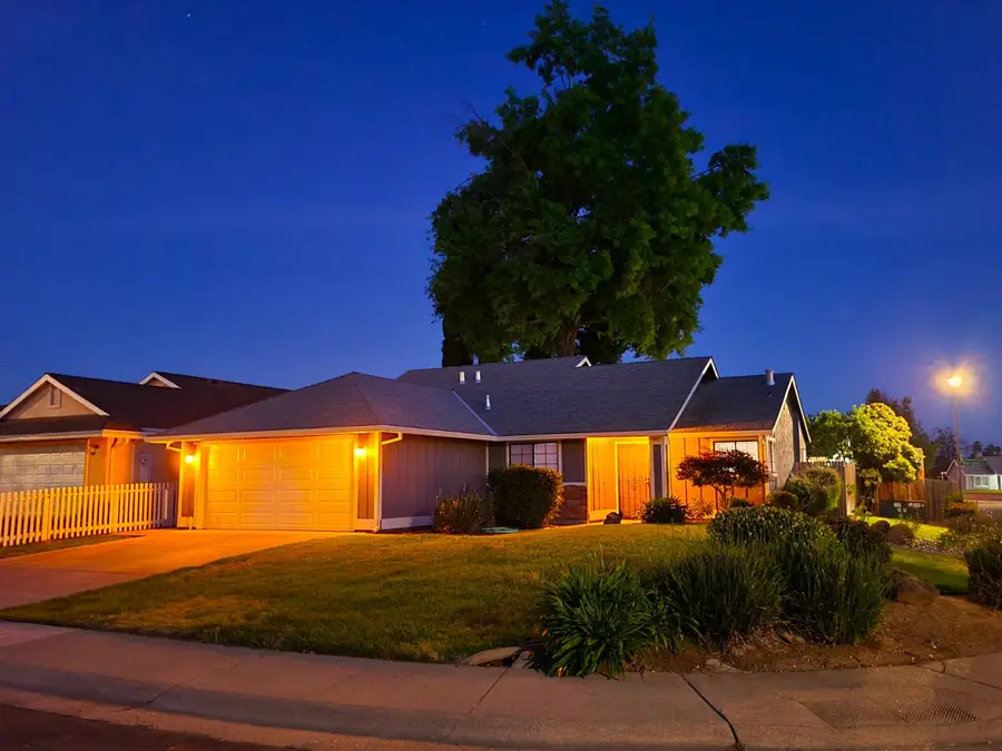 4802 Hinchman Way, Sacramento, CA 95823 - #2