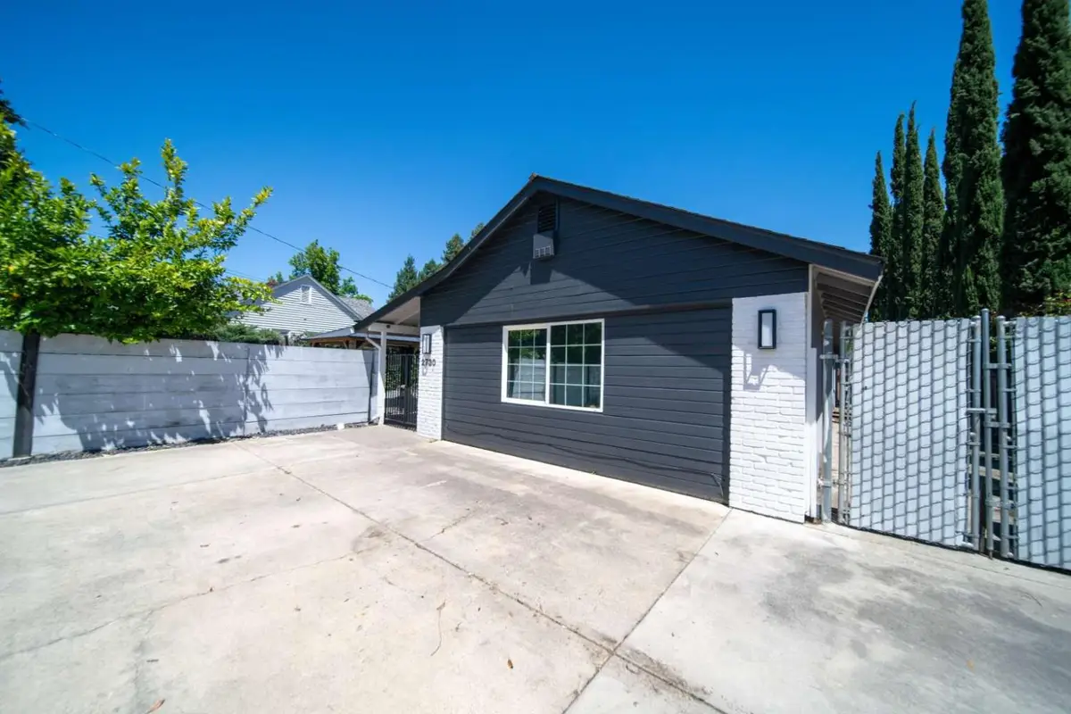 2730 Garfield Avenue, Carmichael, CA 95608 - #1