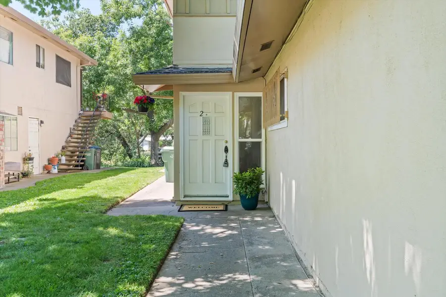 5145 Connecticut Drive #2, Sacramento, CA 95841 - #3