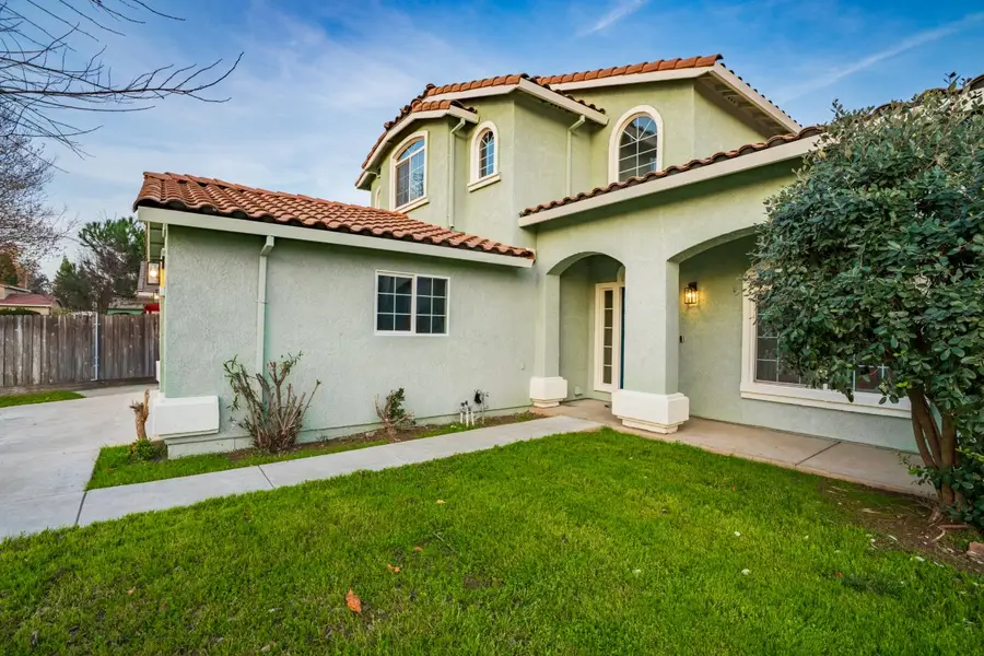 3546 Paseo Verde Avenue, Merced, CA 95348 - #2