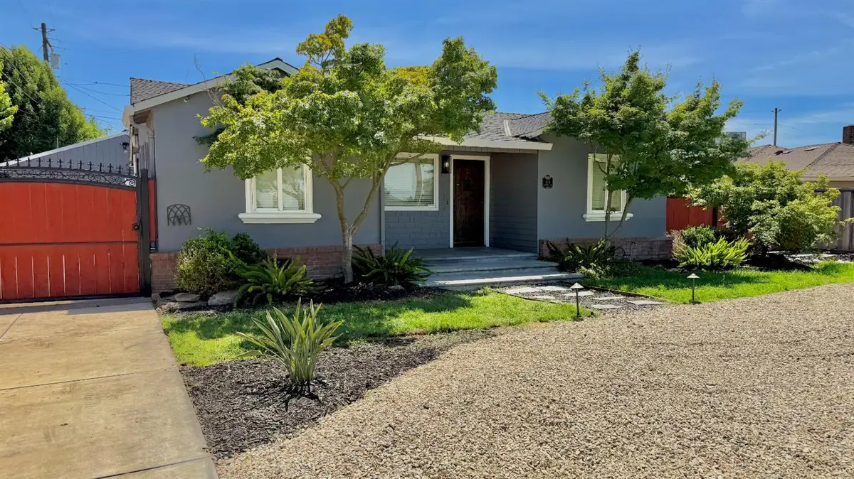 634 E Harney Lane, Lodi, CA 95242 - #1