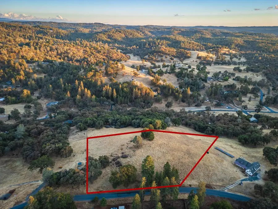 19635 Peyton Pl, Grass Valley, CA 95949 - #2