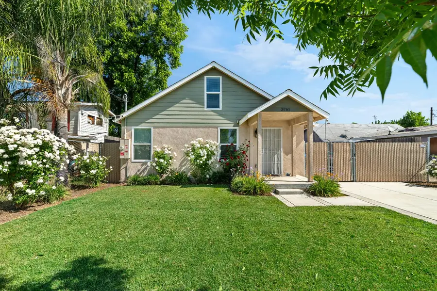 3761 Arizona Avenue, Riverbank, CA 95367 - #3