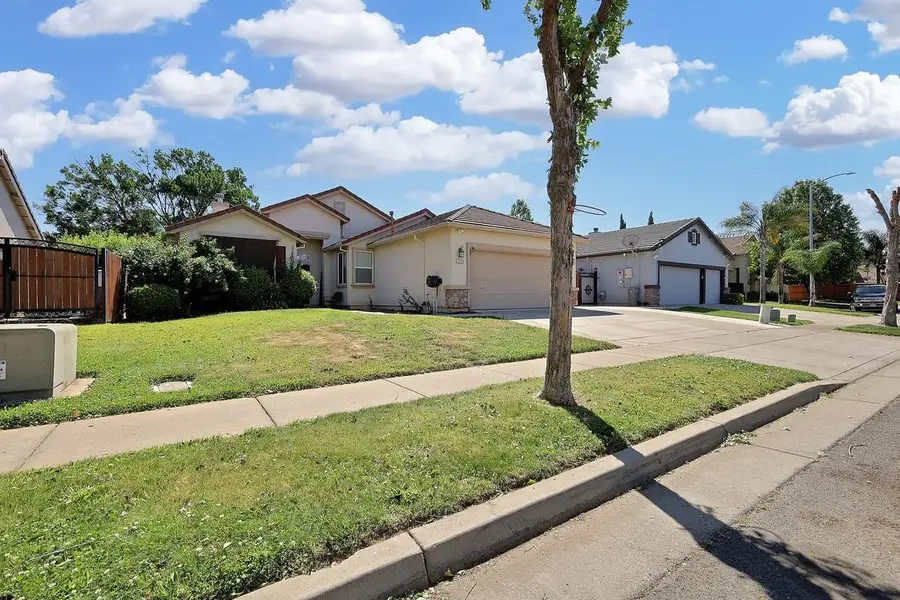 2375 Michigan Court, Yuba City, CA 95991 - #3