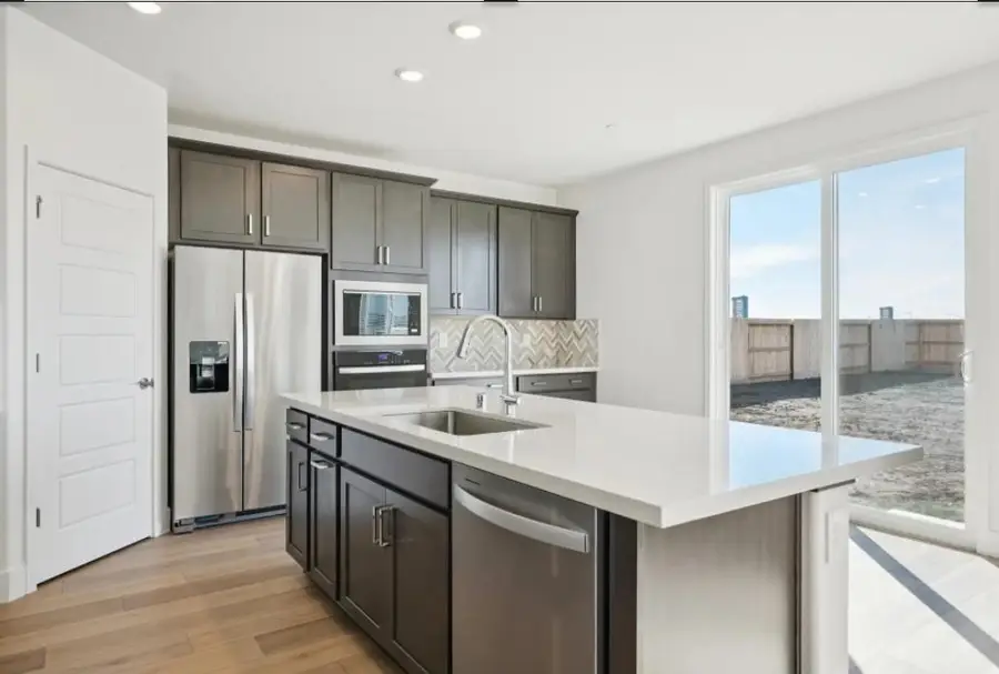 1524 Brook Trout Way, Sacramento, CA 95822 - #2