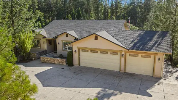 915 Eden Valley Road, Colfax, CA 95713