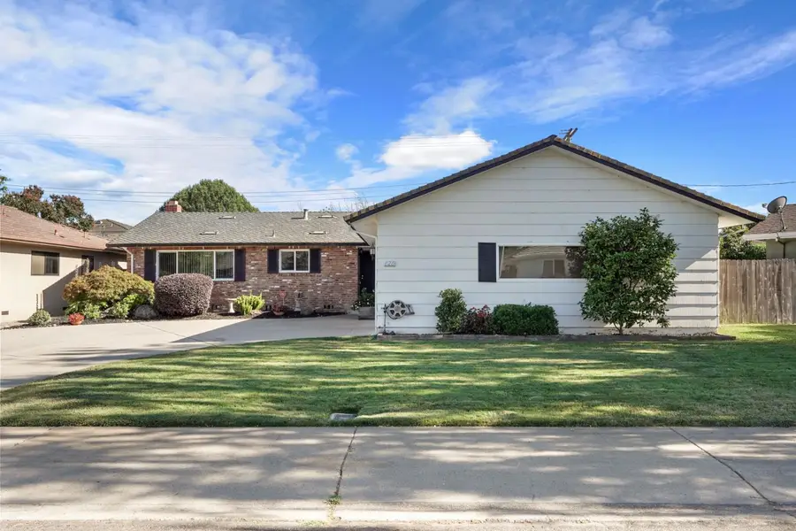 826 Maplewood, Lodi, CA 95240 - #2