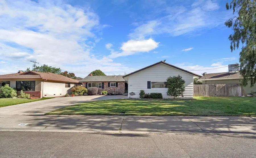 826 Maplewood, Lodi, CA 95240 - #3