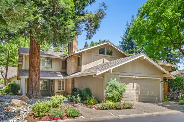2044 University Park Drive, Sacramento, CA 95825