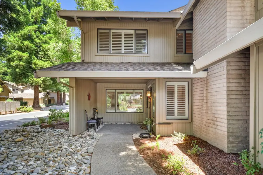 2044 University Park Drive, Sacramento, CA 95825 - #2