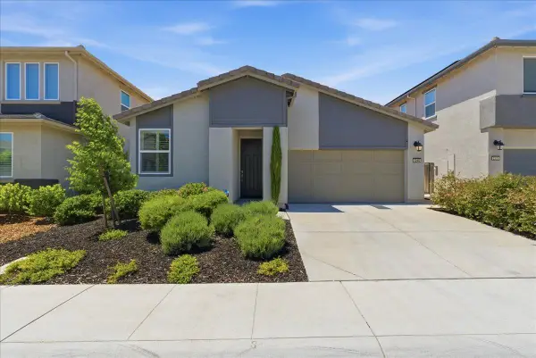 2240 Borealis Circle, Roseville, CA 95747