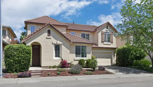 101 S Pinnacles Circle, Sacramento, CA 95835
