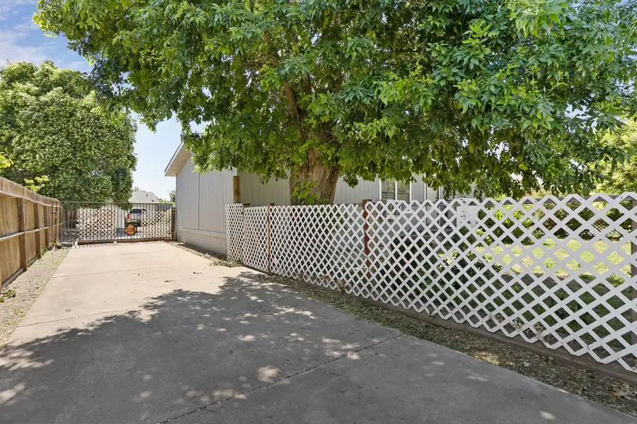 415 S Cardinal Avenue, Stockton, CA 95215 - #3
