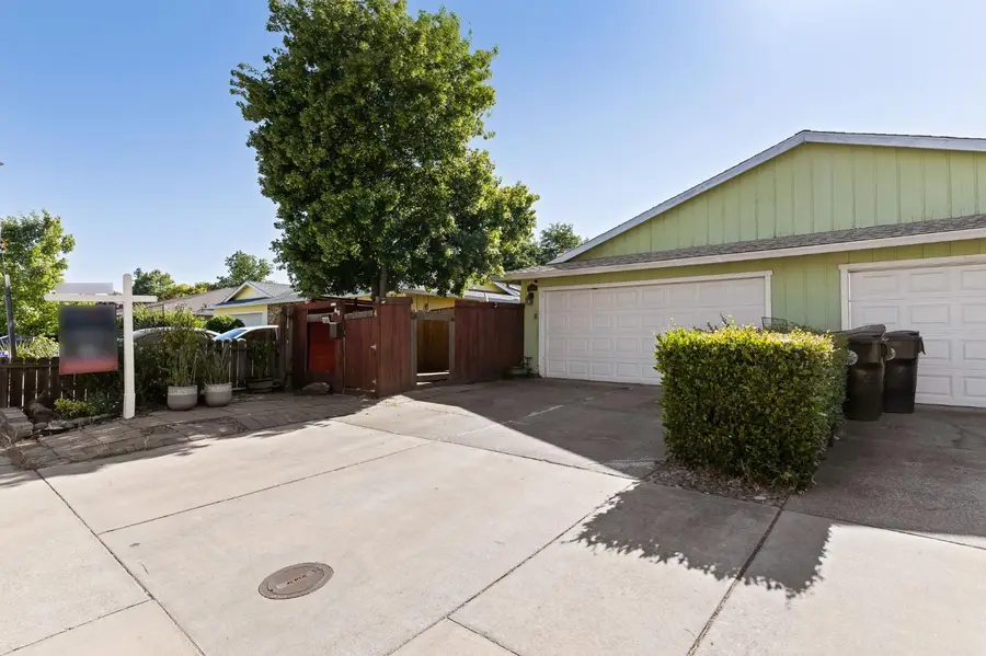 3006 53rd Street, Sacramento, CA 95820 - #3