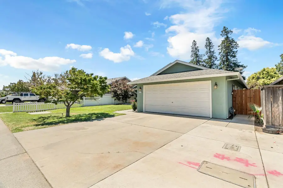 344 Ventanas Avenue, Oakdale, CA 95361 - #3