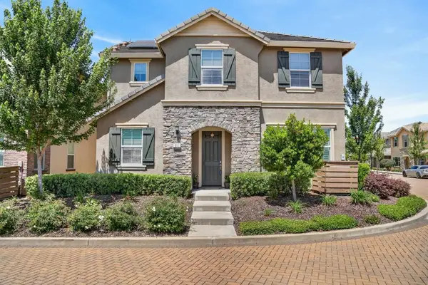 211 Rochdale Street, Roseville, CA 95661
