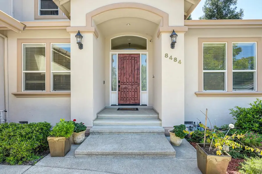 8484 Cobble Creek Lane, Orangevale, CA 95662 - #2